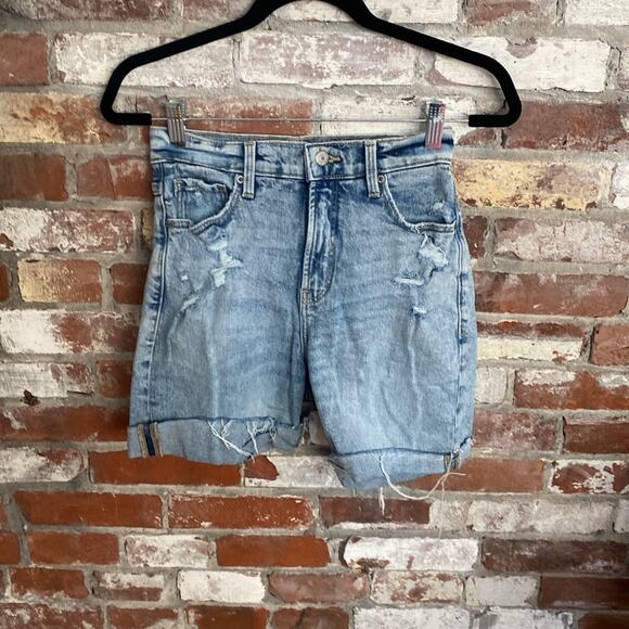 Old Navy Pants - Old Navy Light Wash Cuffed High Waisted Shorts Size 0